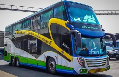 รถทัวร์ ศรีมงคลขนส่ง ภายนอกรถ รูปที่ 1